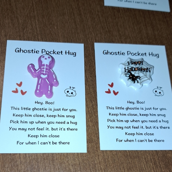 Ghostie Pocket Hug Set - Purple and White - Picture 1 of 4